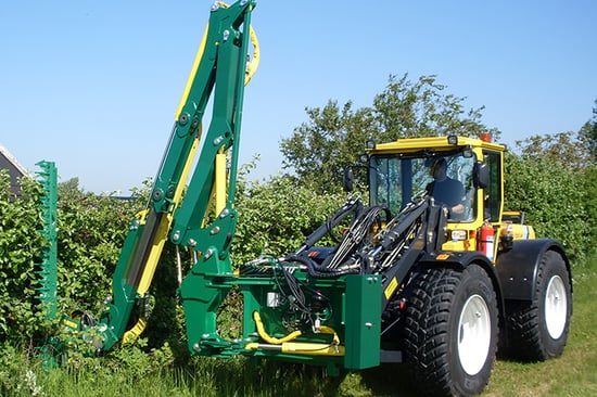 700x466_Lundberg_brush_cutting_flail_mowing_and_mulching