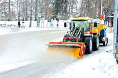 700x466_Lundberg_brushing