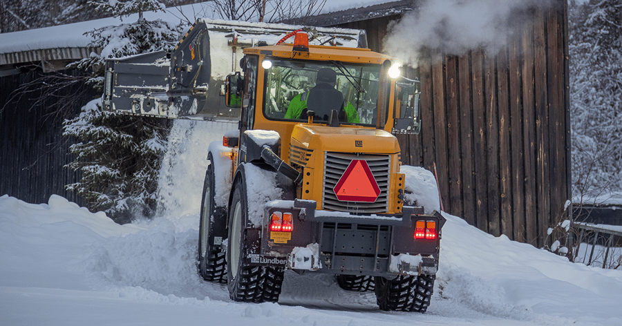 1200x630_kiinteistohuolto_T_Rajaluoto_Lundberg 5240_winterwork3