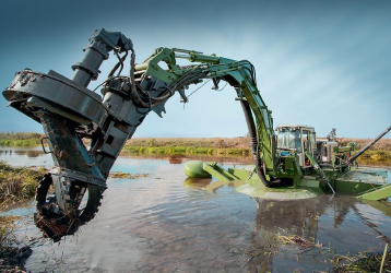 Amphibious multipurpose dredger