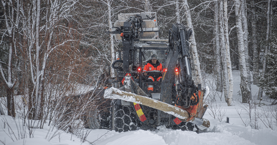 Pomarak_Lannen8800K_multipurpose_machine_1200x630px_3