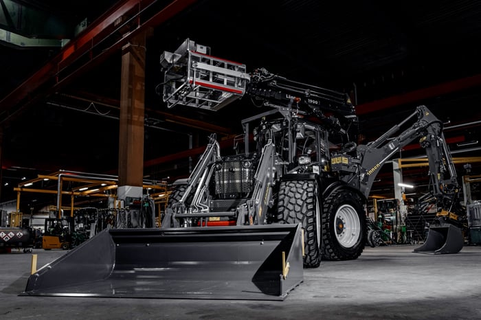 Lannen_backhoe_loader_8800K